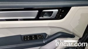 Porsche Cayenne 4.0 Turbo Coupe 2020 года из Южной Кореи
