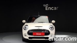 Mini Cooper Convertible DEFAULT 2021 года из Южной Кореи