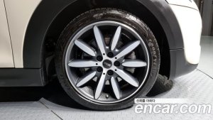 Mini Cooper Convertible DEFAULT 2021 года из Южной Кореи