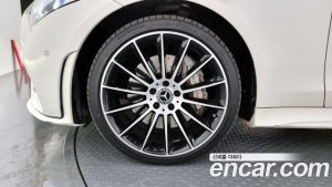 Mercedes-Benz CLS-Class CLS450 4MATIC AMG Line 2020 года из Южной Кореи