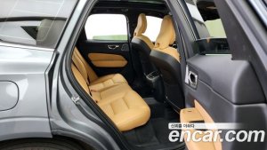 Volvo XC60 B5 Inscription 2021 года из Южной Кореи