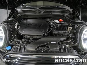 Mini Cooper DEFAULT 2021 года из Южной Кореи