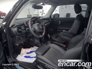Mini Cooper DEFAULT 2021 года из Южной Кореи