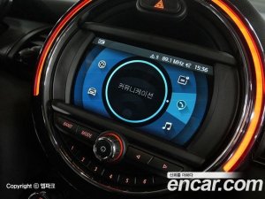 Mini Cooper DEFAULT 2021 года из Южной Кореи