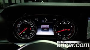 Mercedes-Benz E-Class E250 Avantgarde 2020 года из Южной Кореи