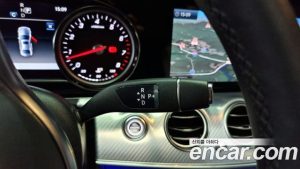 Mercedes-Benz E-Class E250 Avantgarde 2020 года из Южной Кореи