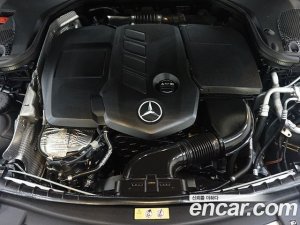 Mercedes-Benz E-Class E220d Cabriolet 2020 года из Южной Кореи