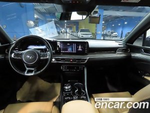 Kia K5 2.0 2021 года из Южной Кореи