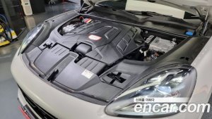 Porsche Cayenne 4.0 Turbo Coupe 2020 года из Южной Кореи