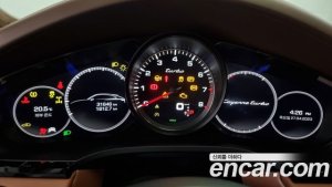 Porsche Cayenne 4.0 Turbo Coupe 2020 года из Южной Кореи