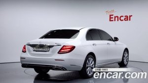 Mercedes-Benz E-Class E220d 4MATIC Exclusive 2020 года из Южной Кореи