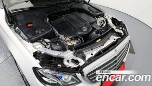 Mercedes-Benz E-Class E220d 4MATIC Exclusive 2020 года из Южной Кореи
