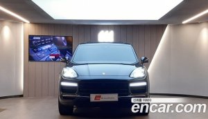 Porsche Cayenne 4.0 Turbo 2020 года из Южной Кореи
