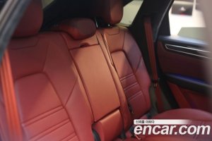 Porsche Cayenne 4.0 Turbo 2020 года из Южной Кореи