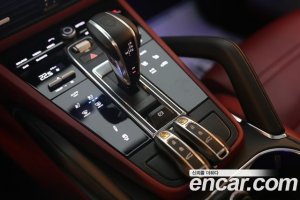 Porsche Cayenne 4.0 Turbo 2020 года из Южной Кореи