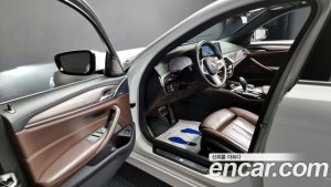 BMW 5-Series 520i M Sport 2020 года из Южной Кореи