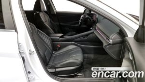 Hyundai AVANTE 1.6 2021 года из Южной Кореи