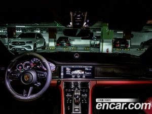 Porsche Panamera 4.0 GTS 2021 года из Южной Кореи