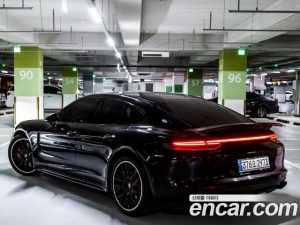 Porsche Panamera 4.0 GTS 2021 года из Южной Кореи