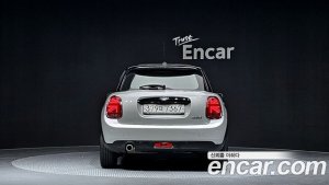 Mini Cooper 5Door HIGH 2020 года из Южной Кореи