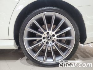 Mercedes-Benz E-Class E350 4MATIC AMG Line 2021 года из Южной Кореи