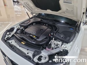 Mercedes-Benz E-Class E350 4MATIC AMG Line 2021 года из Южной Кореи