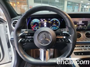 Mercedes-Benz E-Class E350 4MATIC AMG Line 2021 года из Южной Кореи