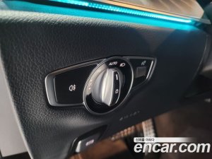 Mercedes-Benz E-Class E350 4MATIC AMG Line 2021 года из Южной Кореи