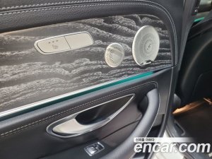 Mercedes-Benz E-Class E350 4MATIC AMG Line 2021 года из Южной Кореи
