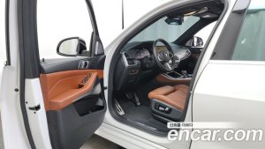 BMW X5 M50i 2021 года из Южной Кореи