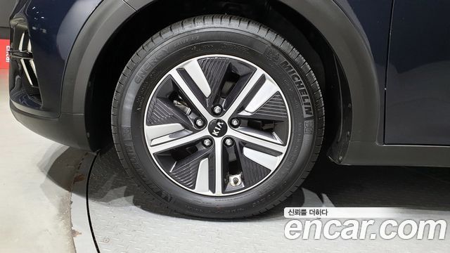 35188710_005.jpg Kia Niro 1.6 HEV 2021 года из Южной Кореи