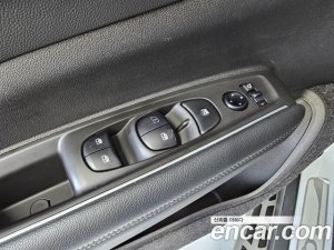 Renault-KoreaSamsung QM6 2.0 GDe RE Signature 2WD 2020 года из Южной Кореи