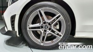 Mercedes-Benz C-Class C200 AMG Line 2021 года из Южной Кореи