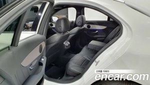 Mercedes-Benz C-Class C200 AMG Line 2021 года из Южной Кореи