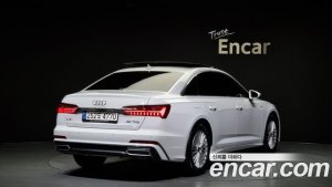 Audi A6 45 TFSI Premium 2021 года из Южной Кореи
