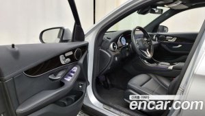 Mercedes-Benz GLC-Class GLC300 4MATIC 2020 года из Южной Кореи