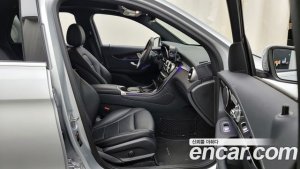 Mercedes-Benz GLC-Class GLC300 4MATIC 2020 года из Южной Кореи
