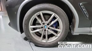 BMW X4 xDrive20i M Sport X 2021 года из Южной Кореи