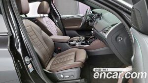 BMW X4 xDrive20i M Sport X 2021 года из Южной Кореи
