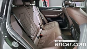 BMW X4 xDrive20i M Sport X 2021 года из Южной Кореи