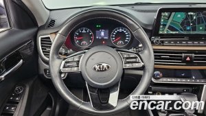 Kia Seltos Бензин 1.6 Turbo 2WD 2020 года из Южной Кореи