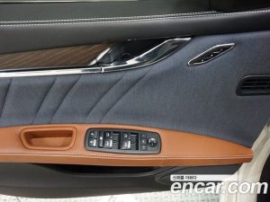 Maserati Quattroporte 3.0 V6 GranLusso 2020 года из Южной Кореи