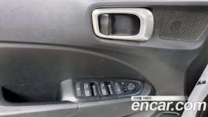 Hyundai Venue 1.6 Modern 2020 года из Южной Кореи