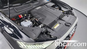 Audi Q8 45 TDI 4WD Premium 2020 года из Южной Кореи