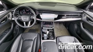 Audi Q8 45 TDI 4WD Premium 2020 года из Южной Кореи