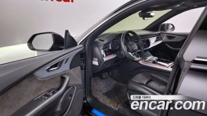 Audi Q8 45 TDI 4WD Premium 2020 года из Южной Кореи