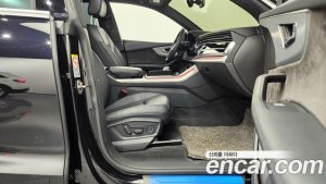 Audi Q8 45 TDI 4WD Premium 2020 года из Южной Кореи