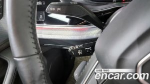Audi Q8 45 TDI 4WD Premium 2020 года из Южной Кореи