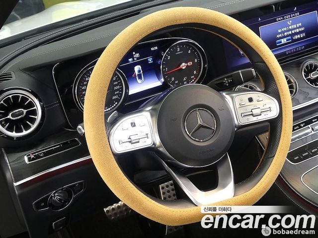 35319080_015.jpg Mercedes-Benz E-Class E220d Cabriolet 2019 года из Южной Кореи
