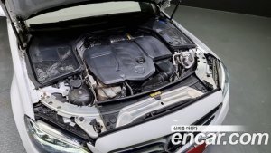 Mercedes-Benz C-Class C220 d 4MATIC 2020 года из Южной Кореи